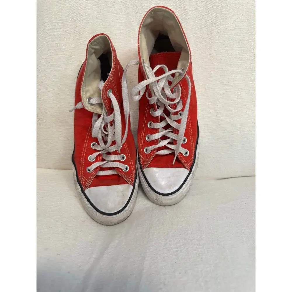 Converse Chuck Taylor, high tops Red size men’s seven or women’s nine